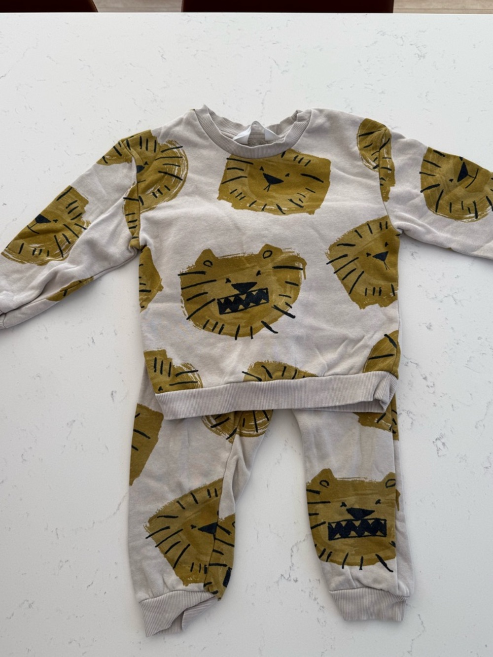 H&M Kids Two-Piece Lion Print Sweater & Joggers Set - Beige & Mustard